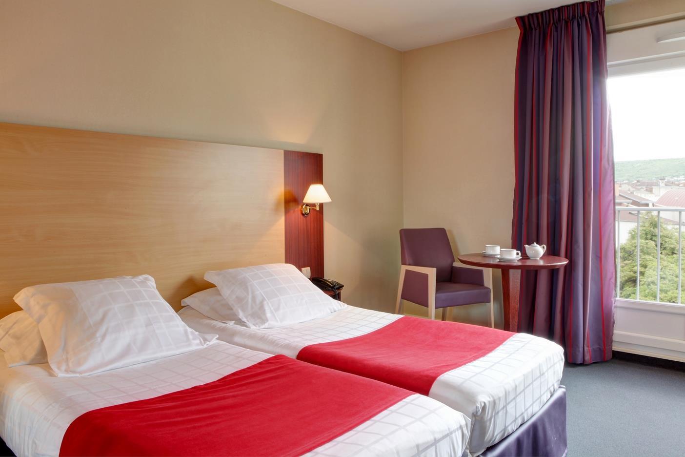 Hotel Ibis Styles Clermont-Ferrand Gare Exterior photo